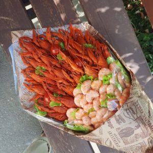 Букет из раков и креветок